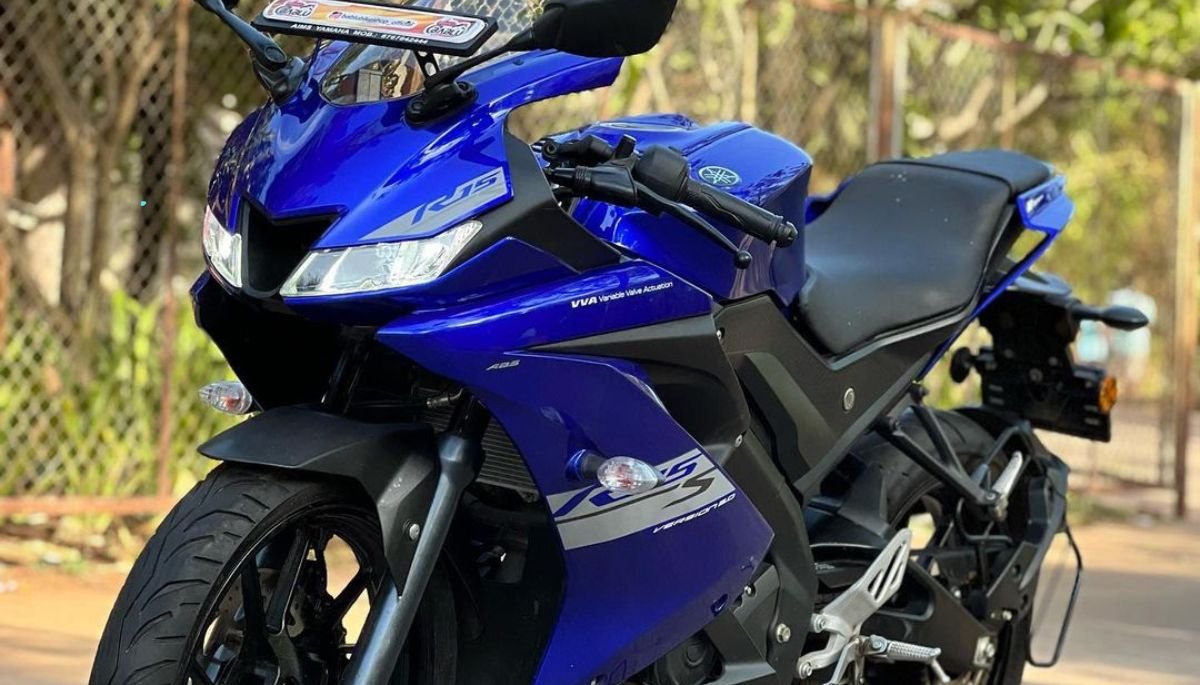 Yamaha R15s